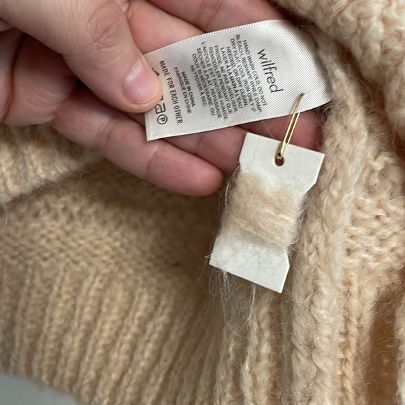 Aritzia Wilfred Lune Sweater Alpaca Cropped Crew neck Wool Giselle xs NWOT - Picture 10 of 13